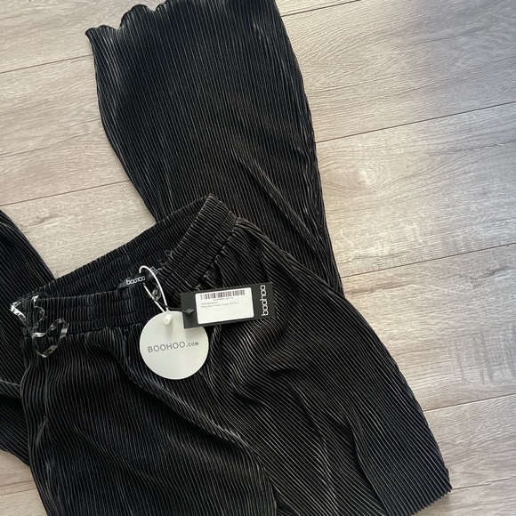 Plisse flare pants - Picture 2 of 5